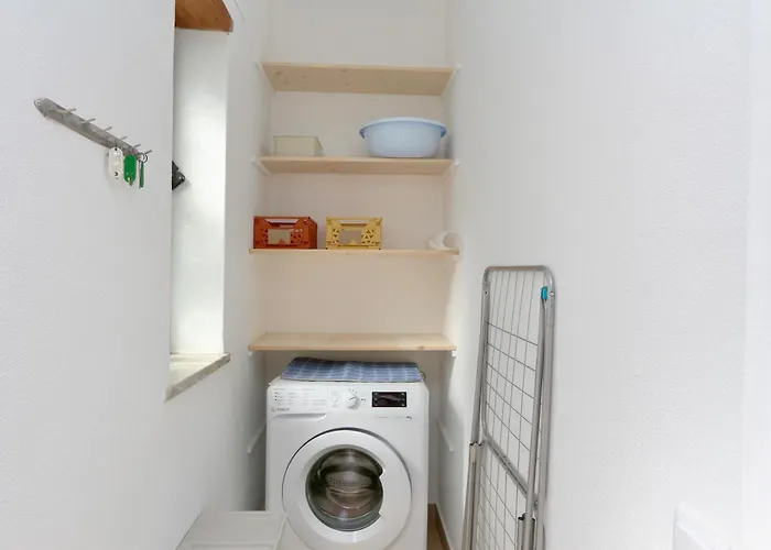 Fig Villa- Cleverdetails, Sleep 8, Pool, Children Playground, Ténis Court Villa
