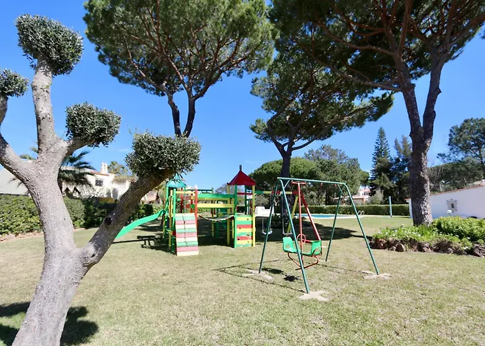 Fig Villa- Cleverdetails, Sleep 8, Pool, Children Playground, Ténis Court Villa *