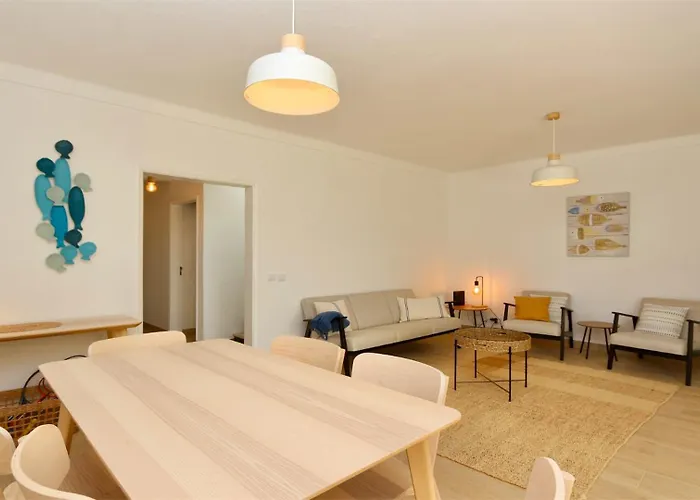 Villa Fig Villa- Cleverdetails, Sleep 8, Pool, Children Playground, Ténis Court *