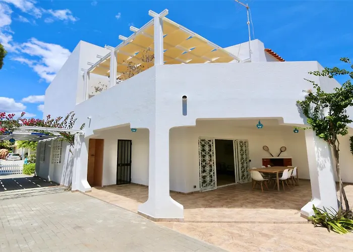 Fig Villa- Cleverdetails, Sleep 8, Pool, Children Playground, Ténis Court Villa Vilamoura