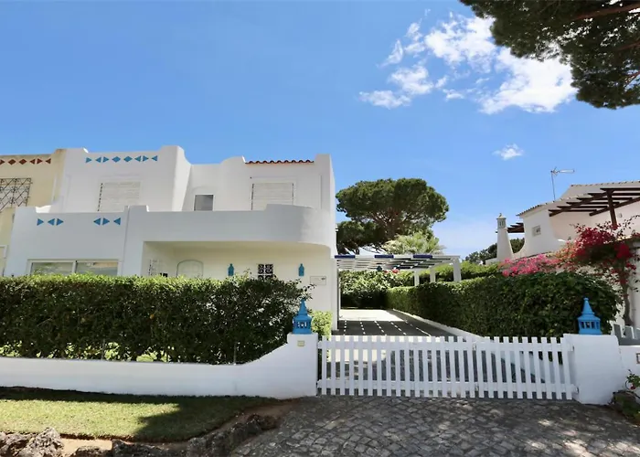Fig Villa- Cleverdetails, Sleep 8, Pool, Children Playground, Ténis Court *