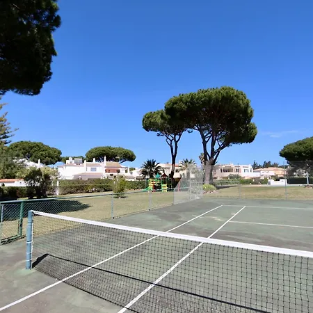 Fig Villa- Cleverdetails, Sleep 8, Pool, Children Playground, Ténis Court