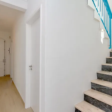 Villa Fig Villa- Cleverdetails, Sleep 8, Pool, Children Playground, Tenis Court Vilamoura