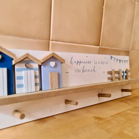 Fig Villa- Cleverdetails, Sleep 8, Pool, Children Playground, Tenis Court
