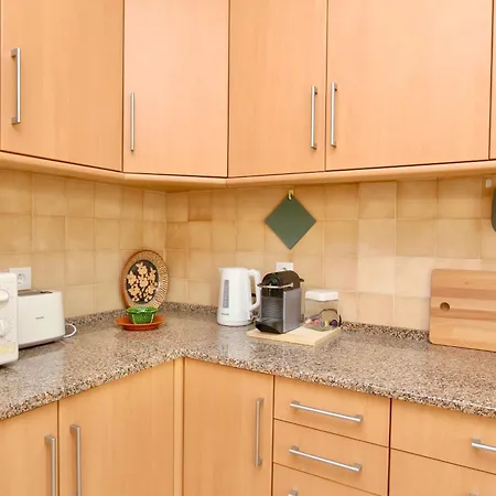 Villa Fig Villa- Cleverdetails, Sleep 8, Pool, Children Playground, Tenis Court Vilamoura