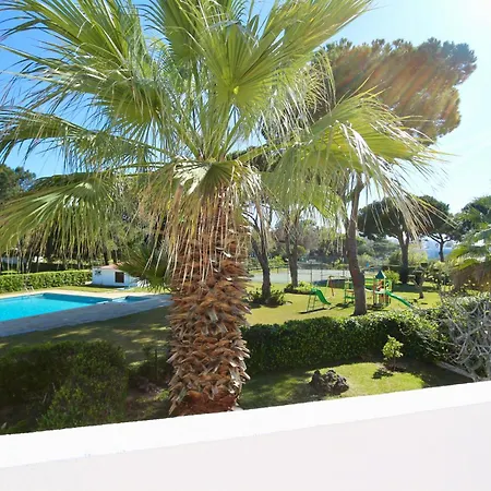 Fig Villa- Cleverdetails, Sleep 8, Pool, Children Playground, Tenis Court