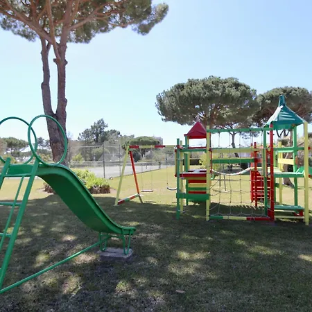 Villa Fig Villa- Cleverdetails, Sleep 8, Pool, Children Playground, Tenis Court