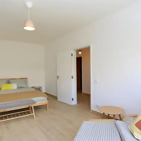 Fig Villa- Cleverdetails, Sleep 8, Pool, Children Playground, Ténis Court