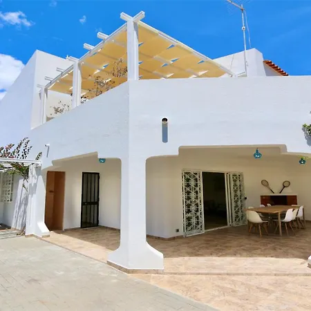 Fig Villa- Cleverdetails, Sleep 8, Pool, Children Playground, Tenis Court Villa Vilamoura