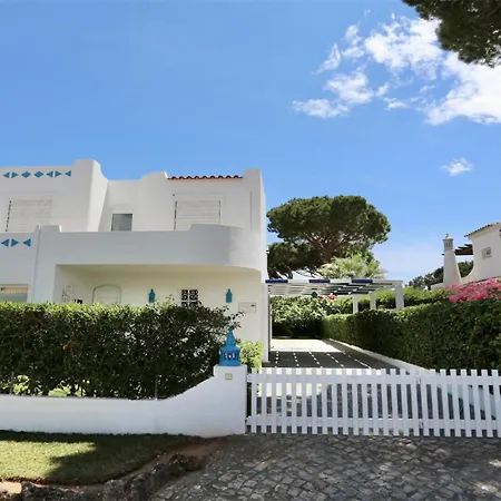 Fig Villa- Cleverdetails, Sleep 8, Pool, Children Playground, Ténis Court *