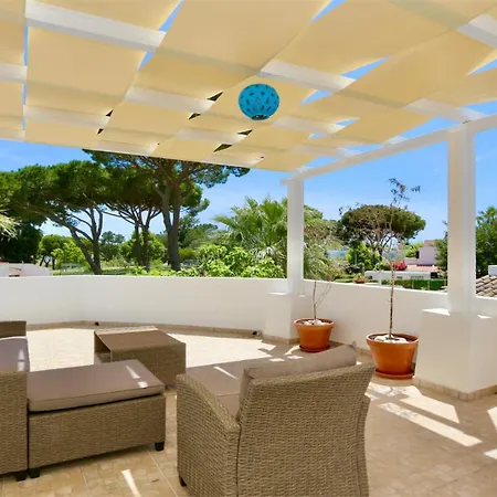 Villa Fig Villa- Cleverdetails, Sleep 8, Pool, Children Playground, Tenis Court *