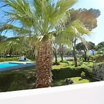 Fig Villa- Cleverdetails, Sleep 8, Pool, Children Playground, Tenis Court