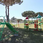 Villa Fig Villa- Cleverdetails, Sleep 8, Pool, Children Playground, Tenis Court