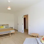 Fig Villa- Cleverdetails, Sleep 8, Pool, Children Playground, Tenis Court