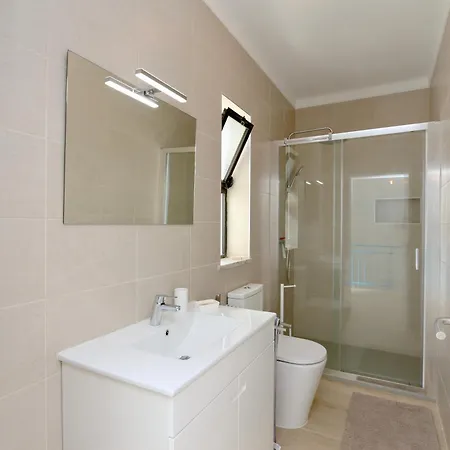 Villa Fig Villa- Cleverdetails, Sleep 8, Pool, Children Playground, Ténis Court *