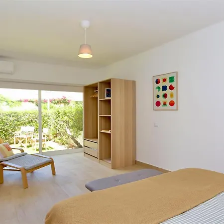 Fig Villa- Cleverdetails, Sleep 8, Pool, Children Playground, Ténis Court Villa